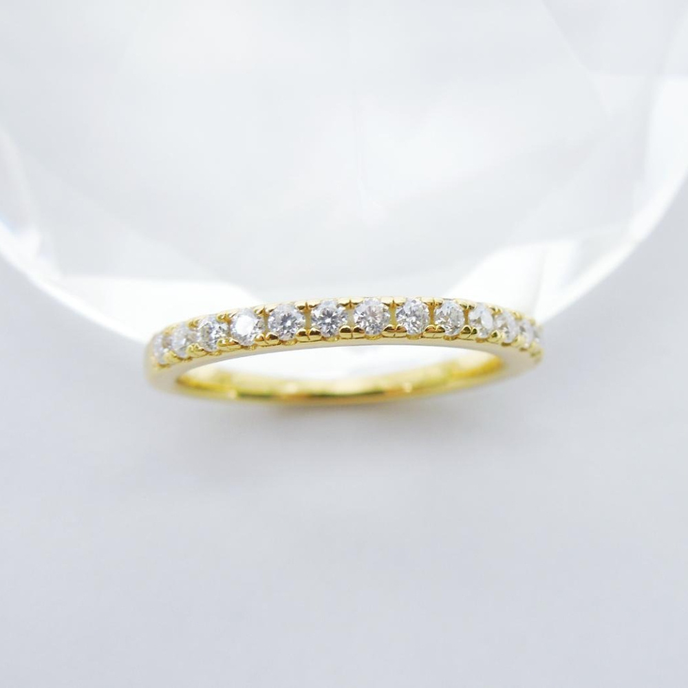 Women's 0.25 Carat Elegant White Moissanite Stackable Ring in 925 Silver
