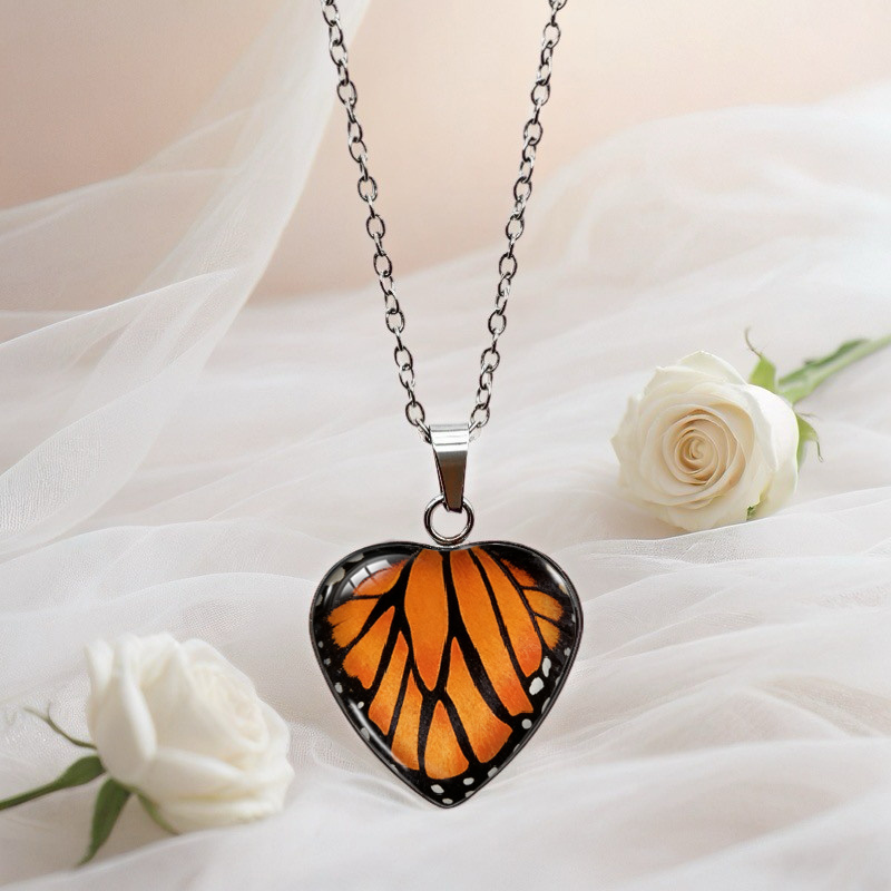 TEMU 1pc Collier Pendentif en Verre de Cœur et d'Aile de Papillon - Bijoux de Style Bohème d'Inspiration Naturelle pour des Papillons, Unisexe