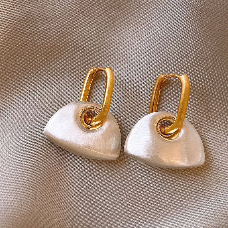 TEMU Pendientes de lujo de moda con tachuelas geométricas de medio , adecuados para uso diario casual