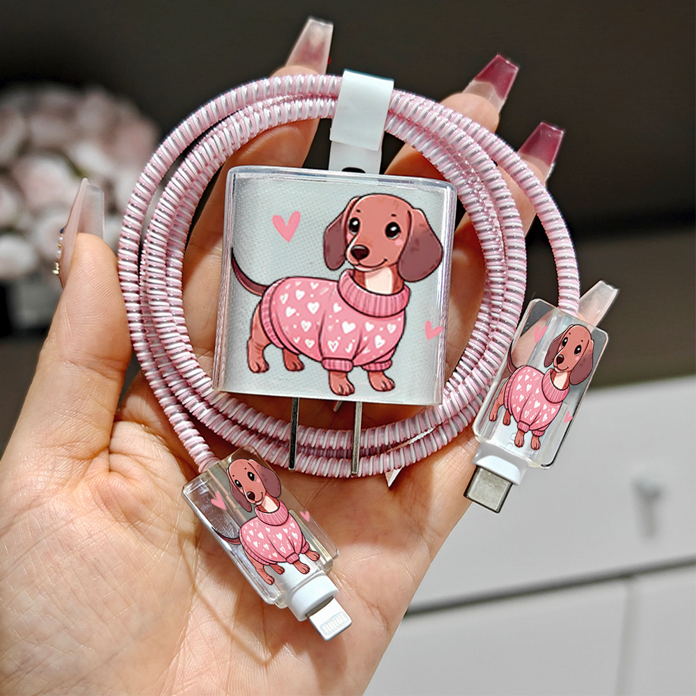 TEMU Lot de 5 étuis de pour chargeur avec motif teckel de dessin animé et cœurs roses éparpillés, style doux et , compatible avec iPhone 17, 16, 15,