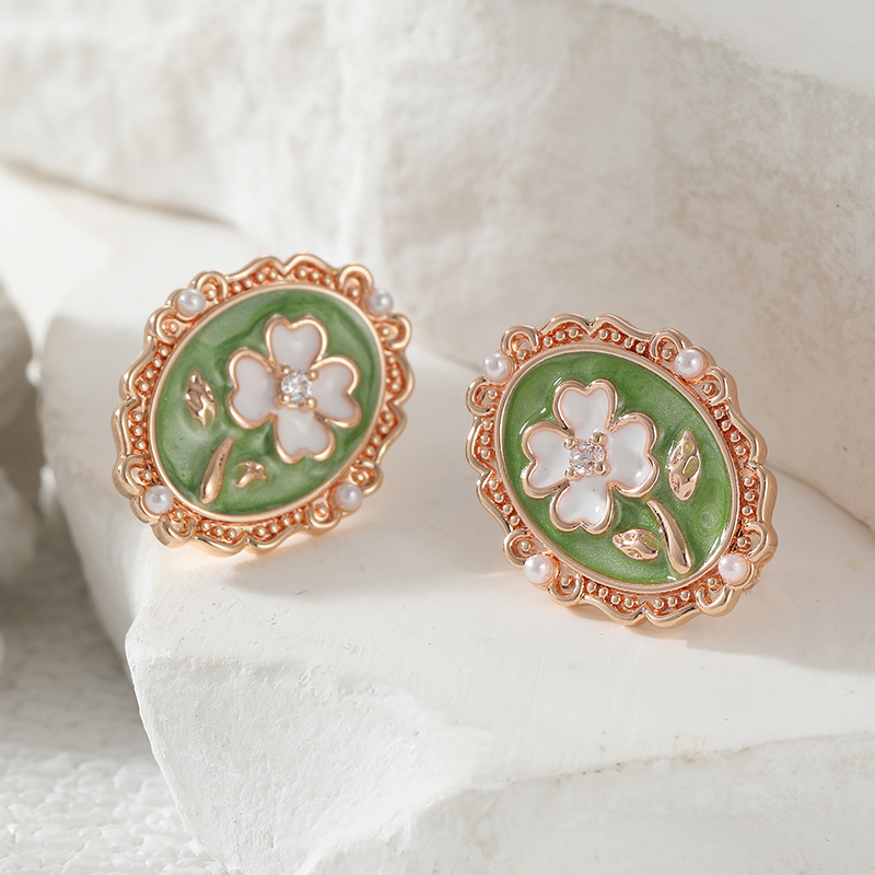 Women's Elegant Retro Green Enamel Floral Oval Stud Earrings