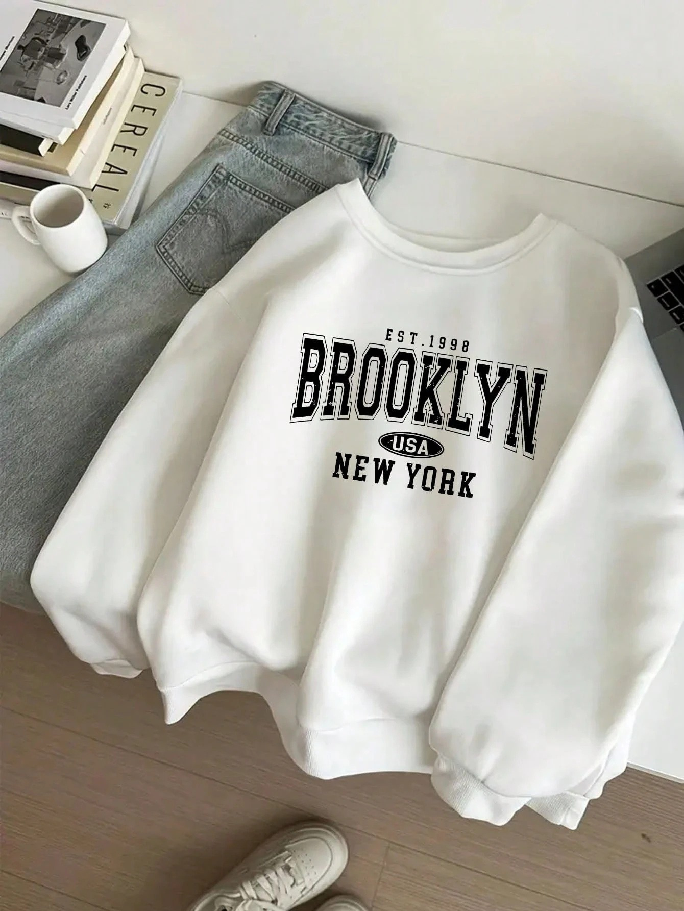 14d7bdb33d0041d2b877760f261848db-goods.jpeg Dames Oversized Trui met Ronde Hals en Brooklyn New York Letter Print