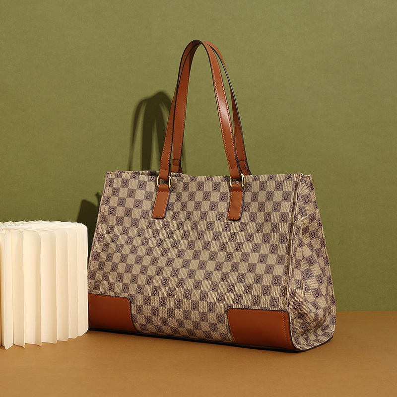 1pc elegant split leather tote bag with removable strap zipper closure polyester lining and wristlet   edge painted christmas gift idea Product details 0