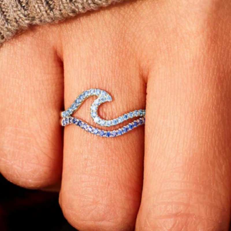 Women's Gradient Blue Synthetic Zirconia Ocean Wave Ring, Elegant Gift