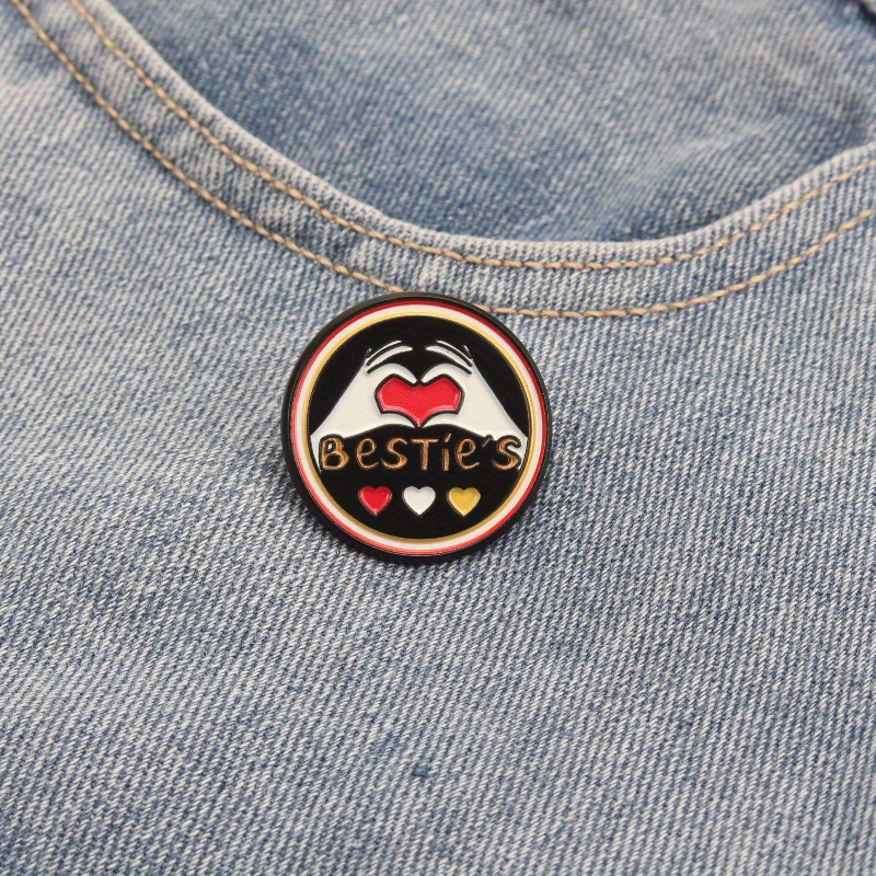 Bestie's Heart Hands Enamel Pin - Perfect Bff Gift For Nights & Memories, Great For & Shopping Trips.ideal For Friendship Accessories, Birthdays And Girlfriend Days