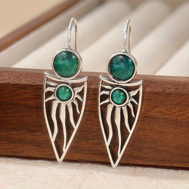 E-shop 1 Paar Retro- und minimalistische Ohrhänger mit hohem, sonnenförmigem Anhänger, handgefertigte Verzierungen im tribal-ethnischen Stil für Damen,