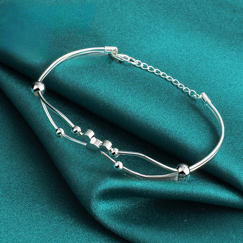 Trendy Silvery Mouse Design Bracelet - Hypoallergenic Jewelry - Perfect For Casual Wear &