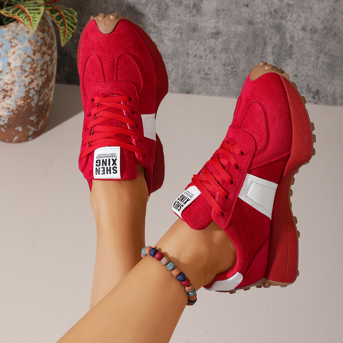 TEMU Chaussures rouges de style sportif vintage pour femme, chaussures décontractées à lacets à semelle épaisse, baskets polyvalentes à de couleur,