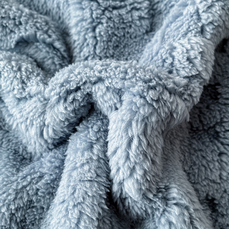 1pc luxury double sided plush blanket   white gray black bedspread     breathable winter comforter cozy thick bed cover for queen king size beds fits single double mattresses Product details 1