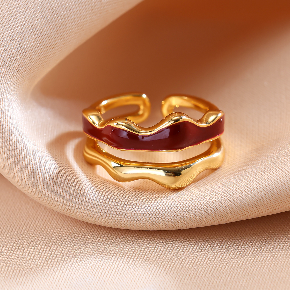 Versatile Double-Layer Open Ring with Wavy Texture Design