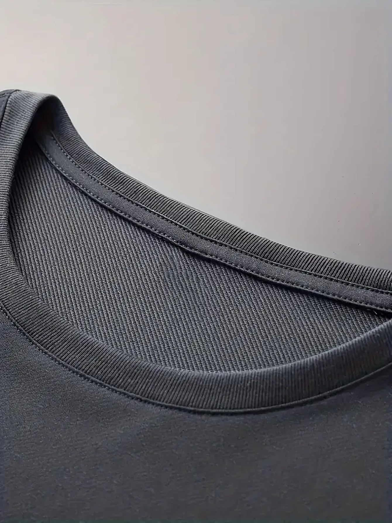 Men's casual and fashionable minimalist lines - C-Calvin printed T-shirt, round neck comfortable polyester fabric, suitable for daily wear as fashionable streetwear, Men's clothing