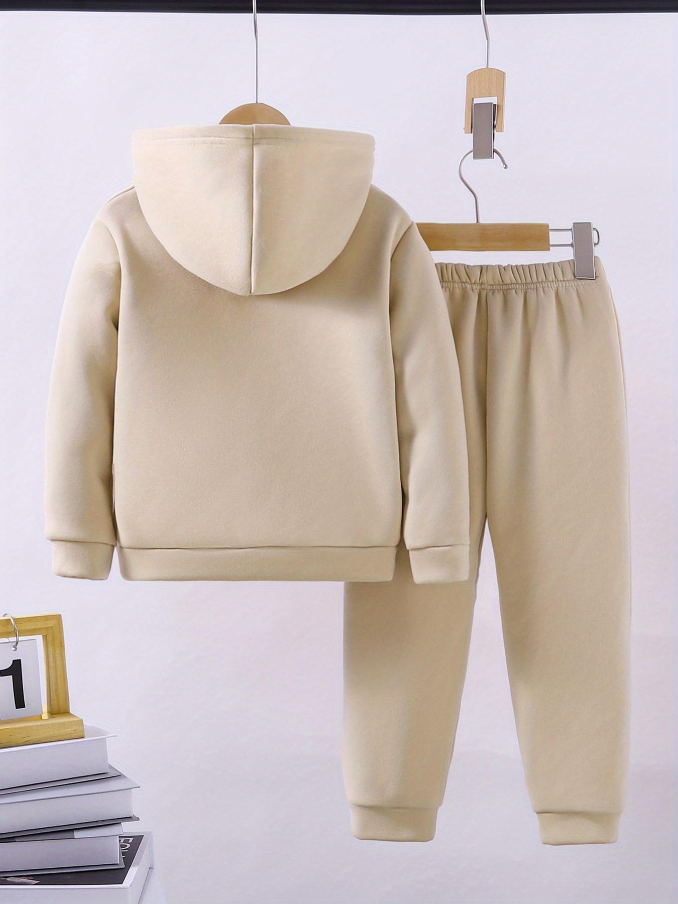 Girls' Unicorn Pattern Long-Sleeve Hoodie and Pants Set