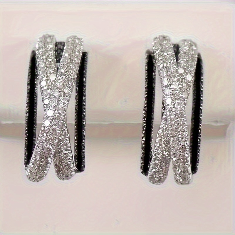 Image of 1 Pair Women's Fashion Stud Earrings Luxurious Pave Synthetic Zirconia X-shaped Stud Earrings Women's Casual Vacation Banquet Party Ear Jewelry Additions