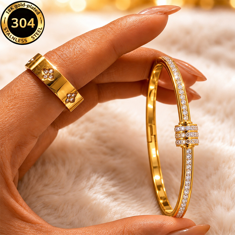 Rotatable Decor Bangle and Four-Leaf Clover Ring Set