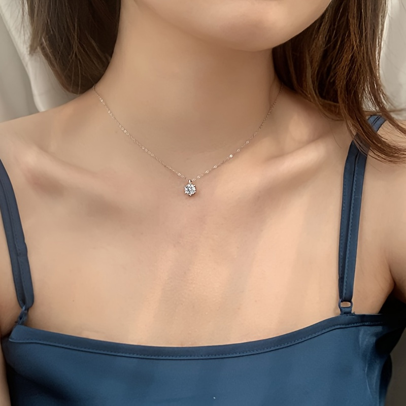 925 Silvery Moissanite Pendant Necklace with Classic Setting