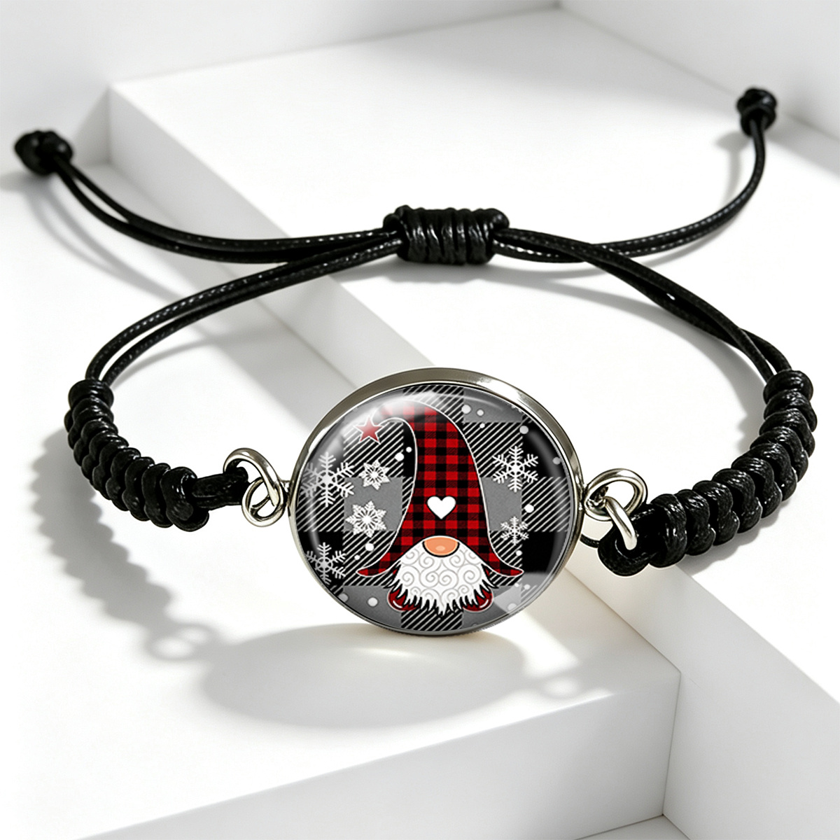 TEMU 1pc Pulsera Redonda de Vidrio con Artístico de Nieve y Gnomos Navideños a Cuadros Rojos y Negros Tejida, Pulsera Navideña Universal Ajustable