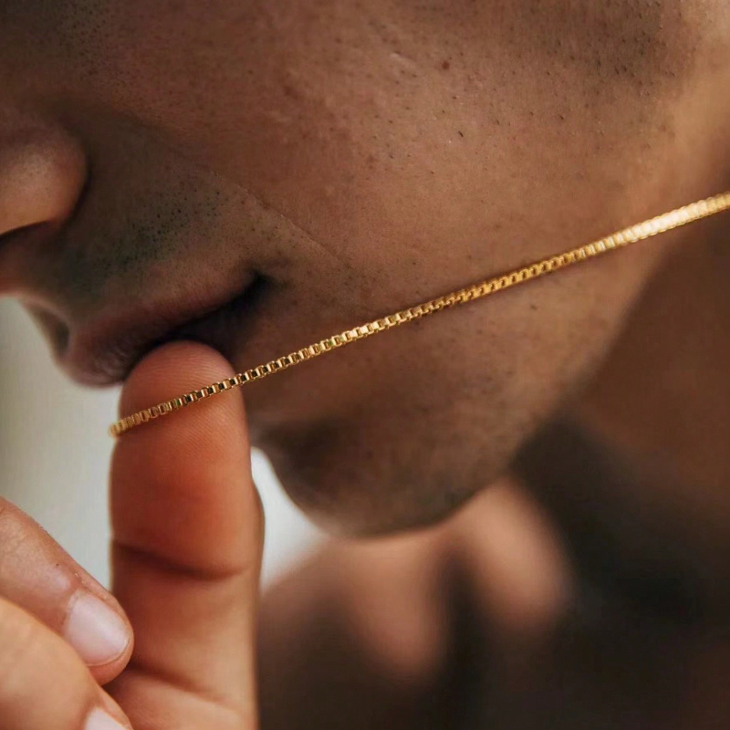 Men's Minimalist Square Box Chain Necklace in Golden Tone