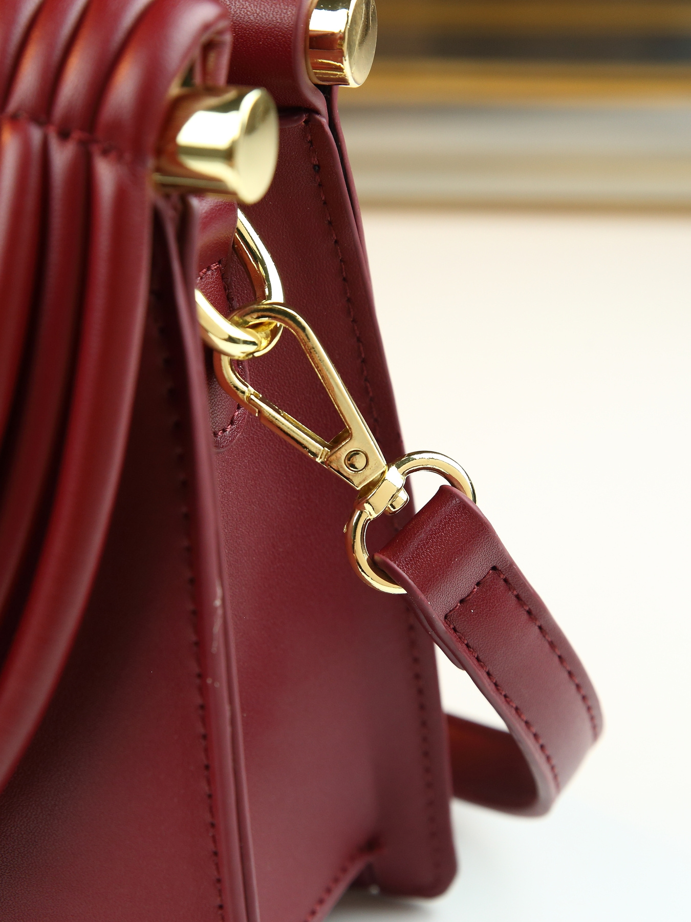 Stylish Solid Color Line Design Handheld Small Square Evening Bag for Women