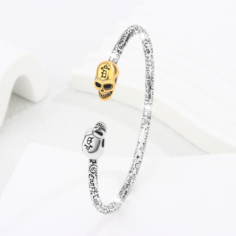 Women's Vintage Double-Headed Skull Bangle Bracelet, Light Luxury Open Cuff