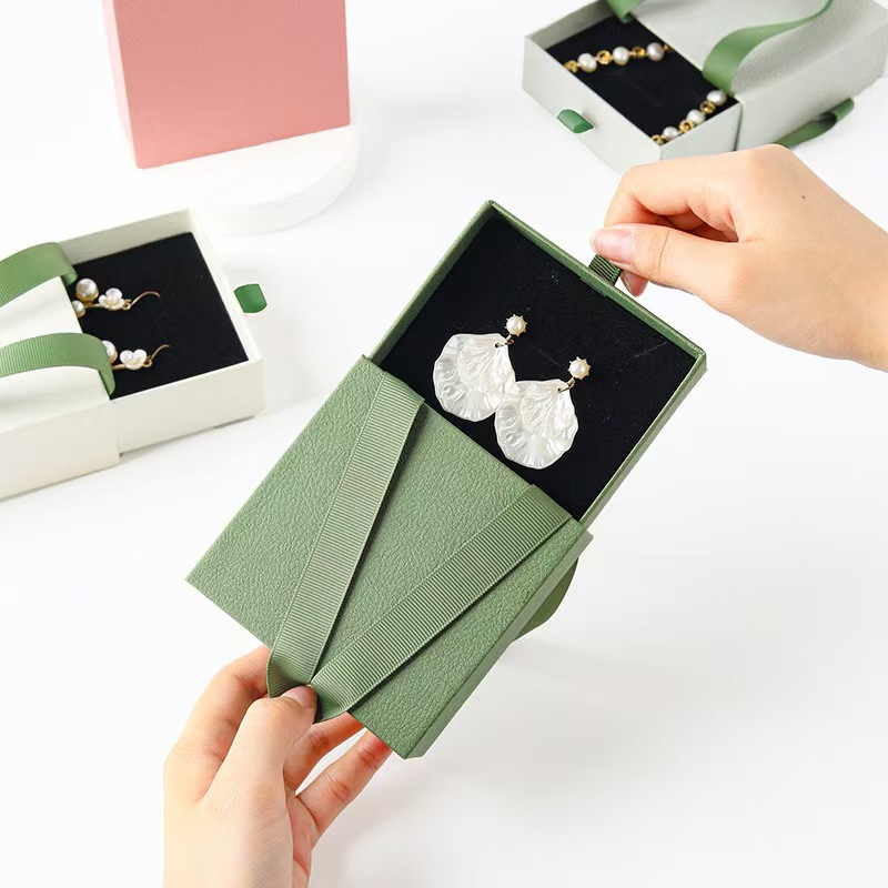 Customizable Pull-out Jewelry Box, Elegant Storage Solution
