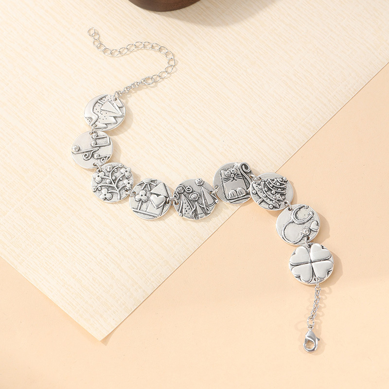 Retro Bronze Commemorative Bracelet with Cat & Flower Motif