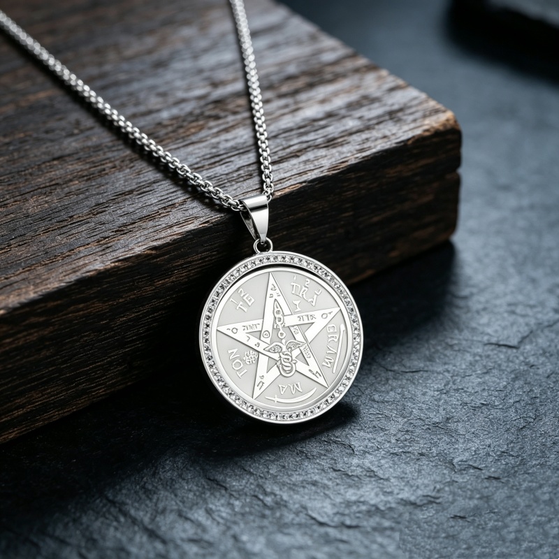304 Stainless Steel Pentacle Witchcraft Necklace