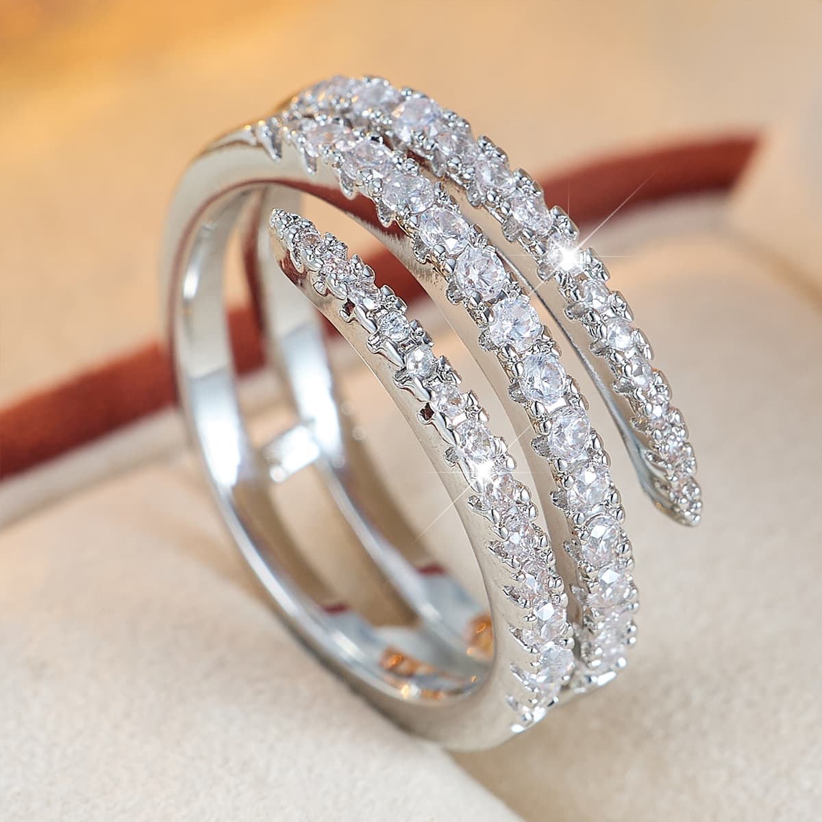 Twisted Full-Set Zirconia Inlaid Ring