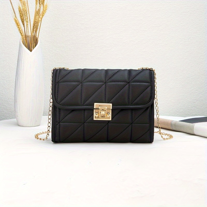 This Beautiful Single-shoulder Bag For Women Colors And Is A And Fashionable Accessory