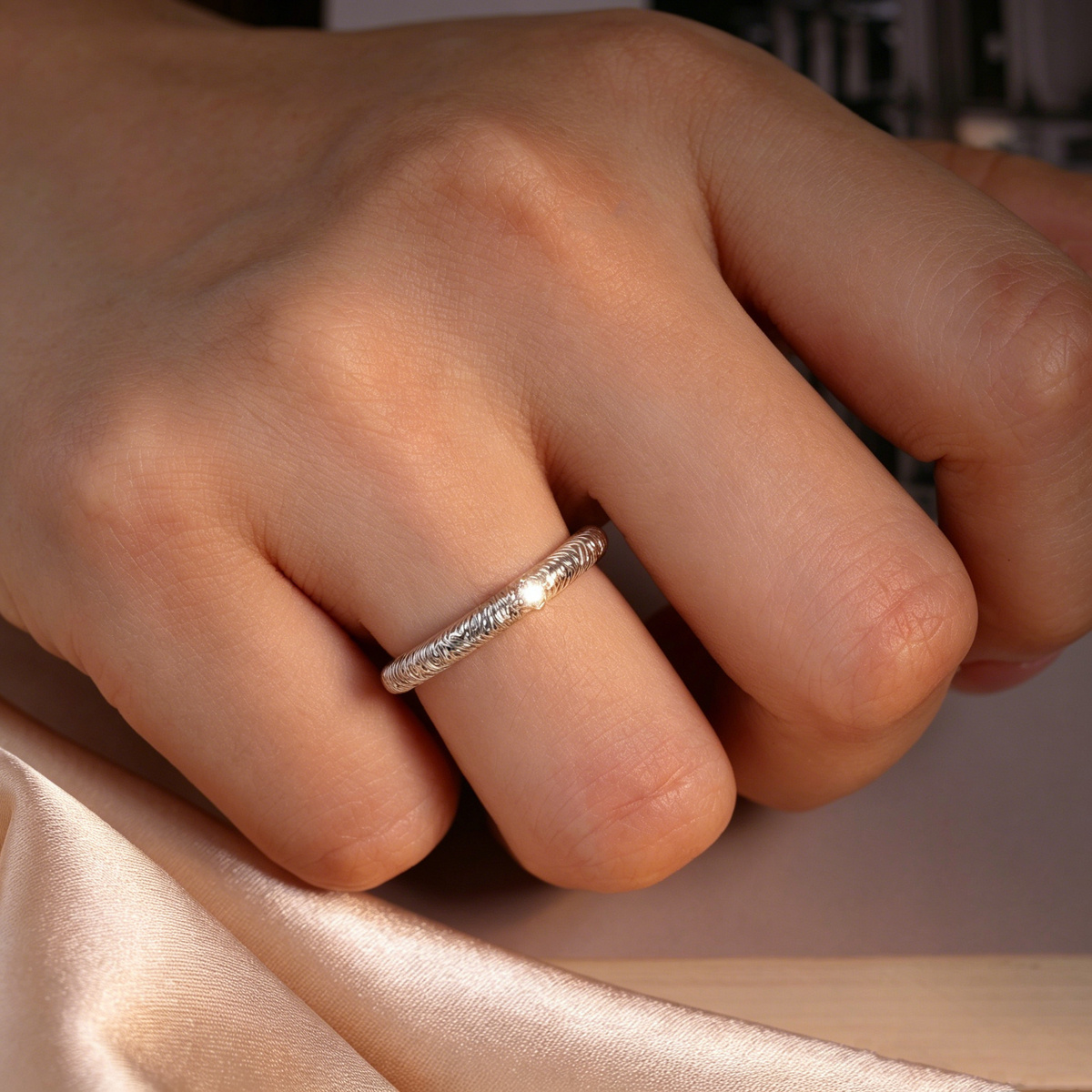 Textured Single Stone Open Ring for Women, Vintage Style