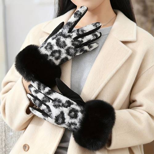 1 pair of womens leopard gloves with fluffy lining warm soft fashionable winter gloves very suitable for cold weather and touch use leisure outdoor gloves fashionable winter clothing