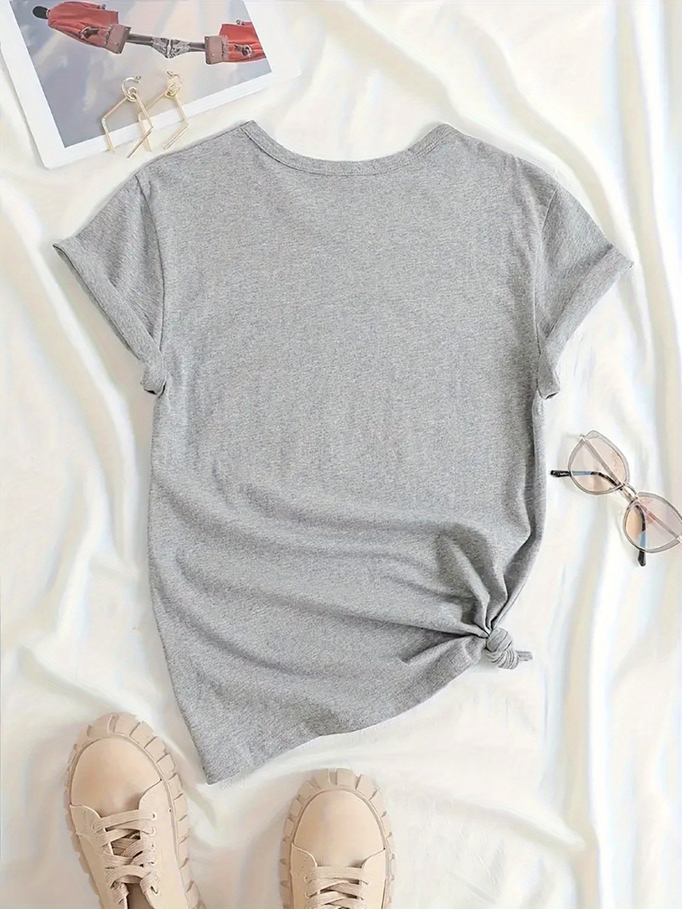 casual and stylish cute cat pattern printed clothing womens soft sports   neck t shirt medium   comfortable fabric suitable for  