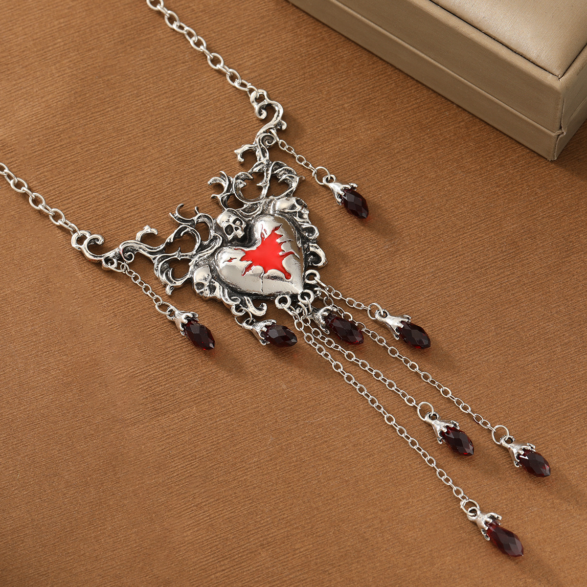Vintage Gothic Vine Skull Heart Tassel Pendant Necklace