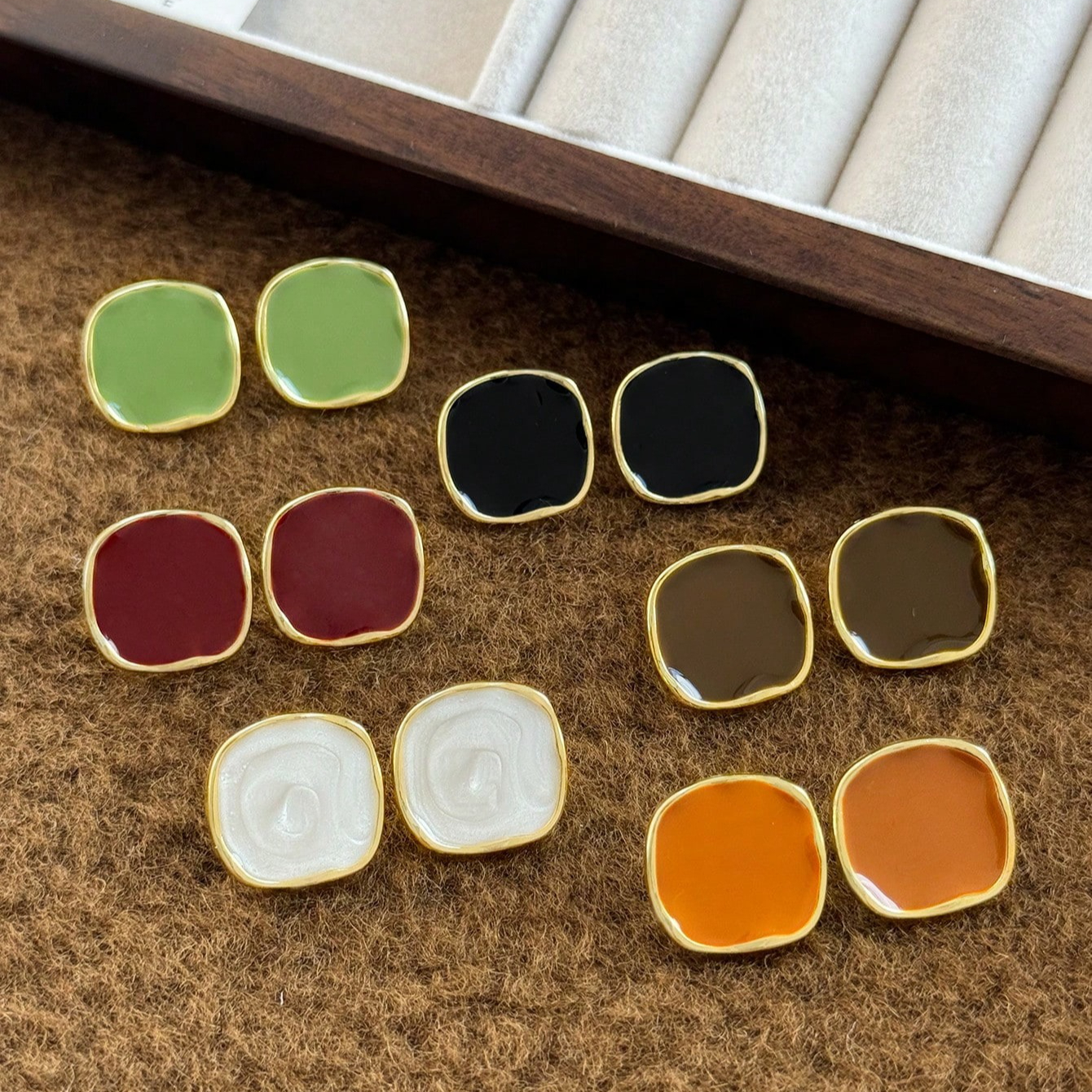 TEMU 6 Paires de Boucles d'Oreilles Rétro Élégantes Tendance Faciles à Coeur Coloré Géométrique Ronde Clou Cadeau Saint-Valentin