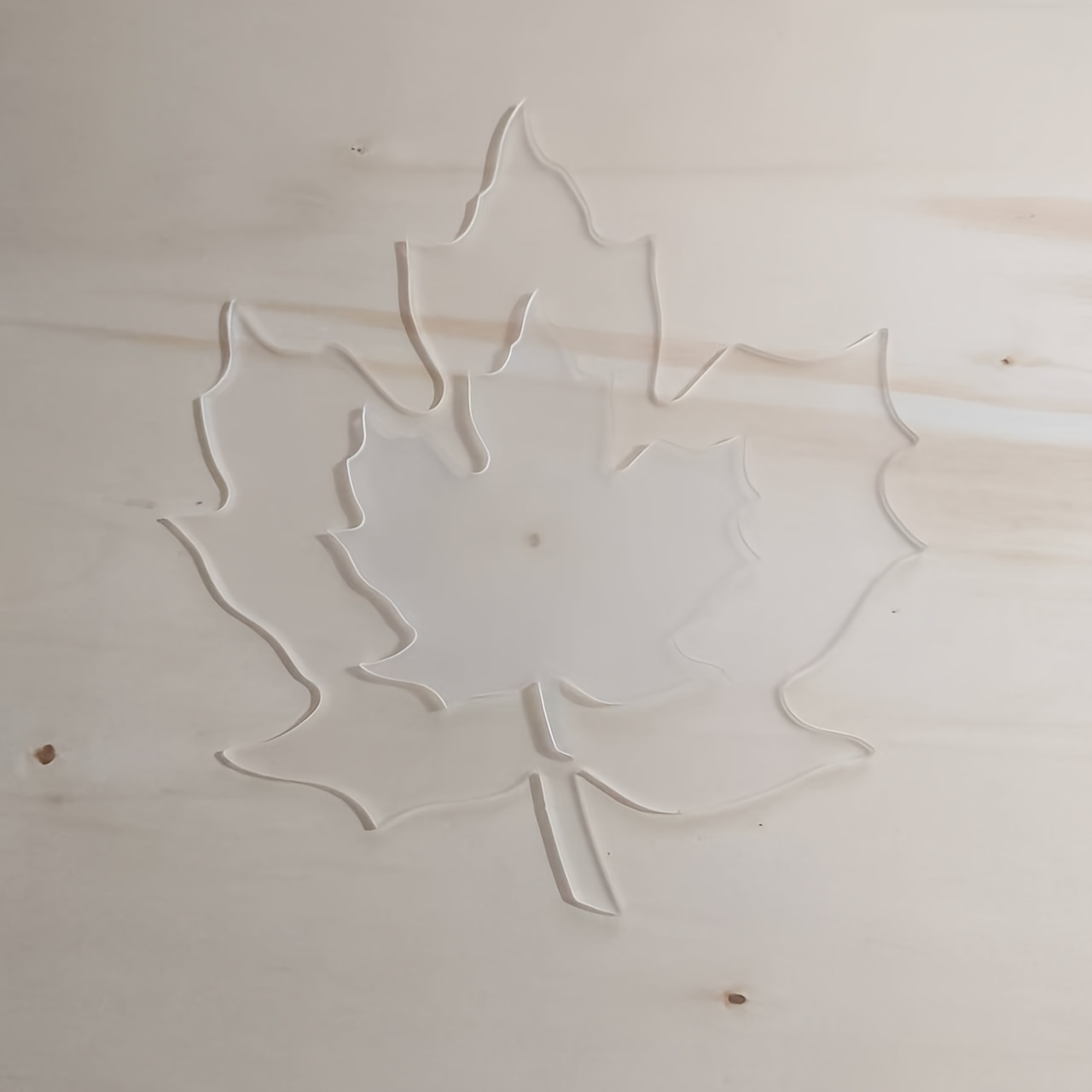 Image of 2pcs Durable Transparent Acrylic Maple Leaf Quilting Templates With Autumn Design, Seasonal Crafts And Decorative Projects - Ideal For Home And Quilt-making Accessories