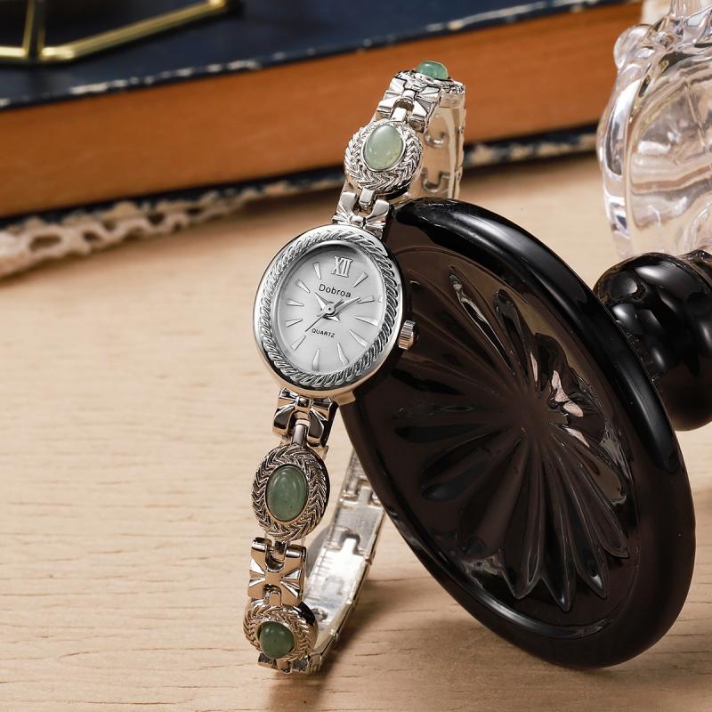 Image of Dobroa Old Money Golden Retro 's Eye Chain Western Ethnic Unique Light Luxury Vintage Watch