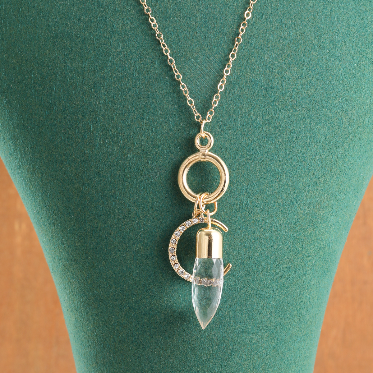 E-shop Kreativer kreisförmiger Halbmond, synthetischer Edelstein-Anhänger, Damenmode-Halskette, synthetische Zirkonia-Einlegearbeiten, elegante