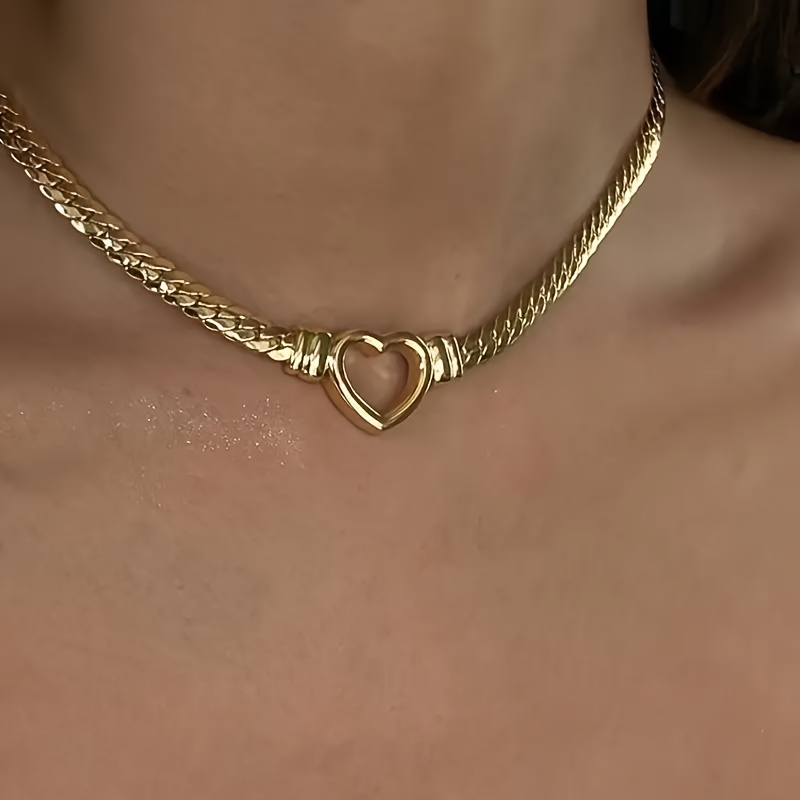 1 Stainless Steel Fashion Retro Hollow Heart-shaped Cuban Chain Collarbone Necklace, Trendy And | Sexy, Easy, And