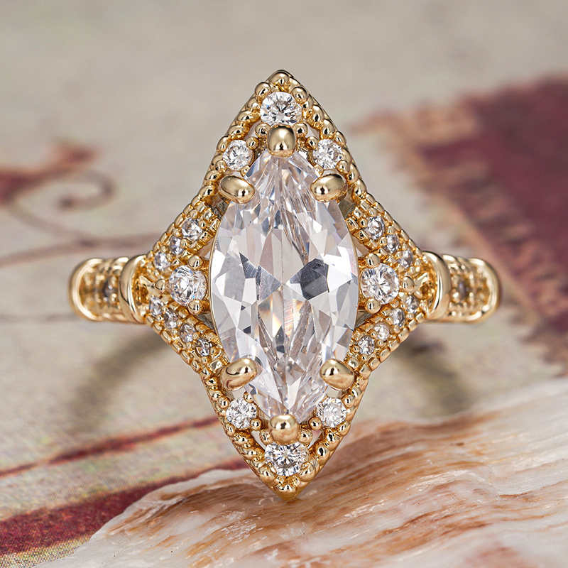 E-shop Stylischer Zirkonia-Ring mit Pferdaugenform, geeignet für Damen und Herren, für Hochzeiten, Partys oder den . Ein luxuriöser , das ein