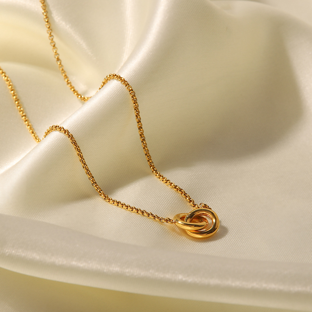 Women's French Geometric Interlocking Circle Pendant Necklace