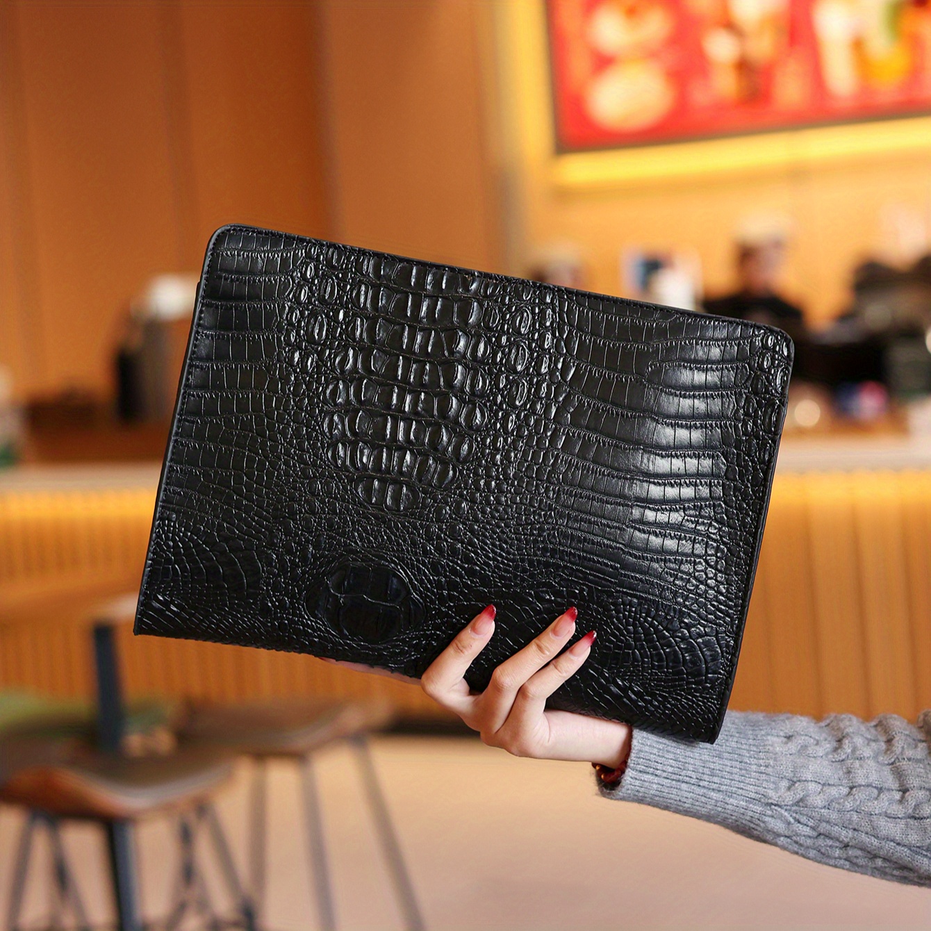Image of Guangzhou Bag Fashion Crocodile-pattern Large Clutch For Men And Women, Business Party Wallet Pad Bag, Envelope Bag File Bag Travel Clutch, Simple And Elegant Handbag