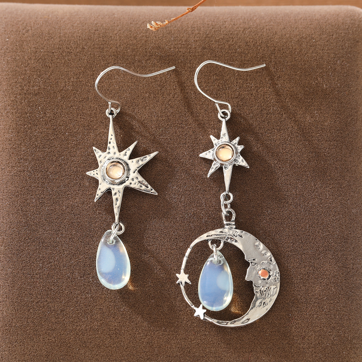 TEMU Bohemian Ethnic Style Asymmetrical Star Face Crescent Inlaid Synthetic Zirconia Women's Pendant Earrings Suitable For Daily Commute Party Date