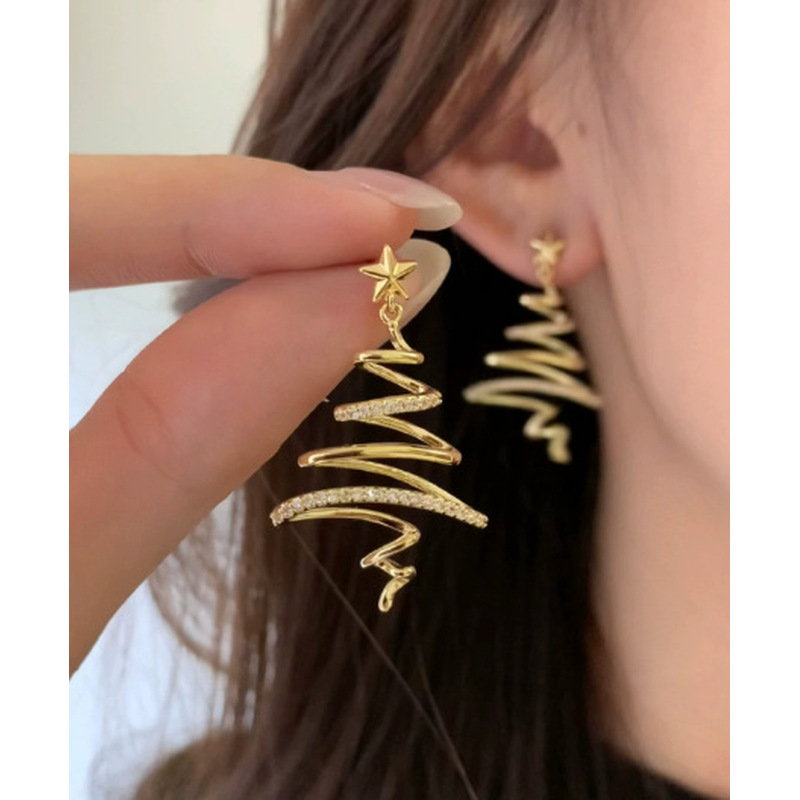 TEMU Korean-style Bohemian Golden Christmas Tree Earrings - Golden Clip-on Suitable For Mardi Gras, Birthstone, & Daily Wear, Clip-on Ear For