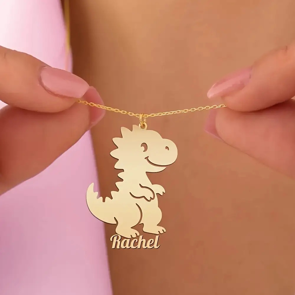 TEMU Collier avec plaque de nom personnalisée en acier inoxydable, motif dinosaure de dessin animé , pendentif Tyrannosaure Anime, cadeau de bijoux