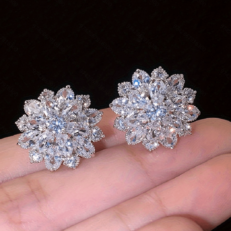 TEMU Fashion Style Inlaid Cubic Synthetic Cubic Zirconiaia Snowflake Shaped Stud Earrings Jewelry Party Gift 1 Pair