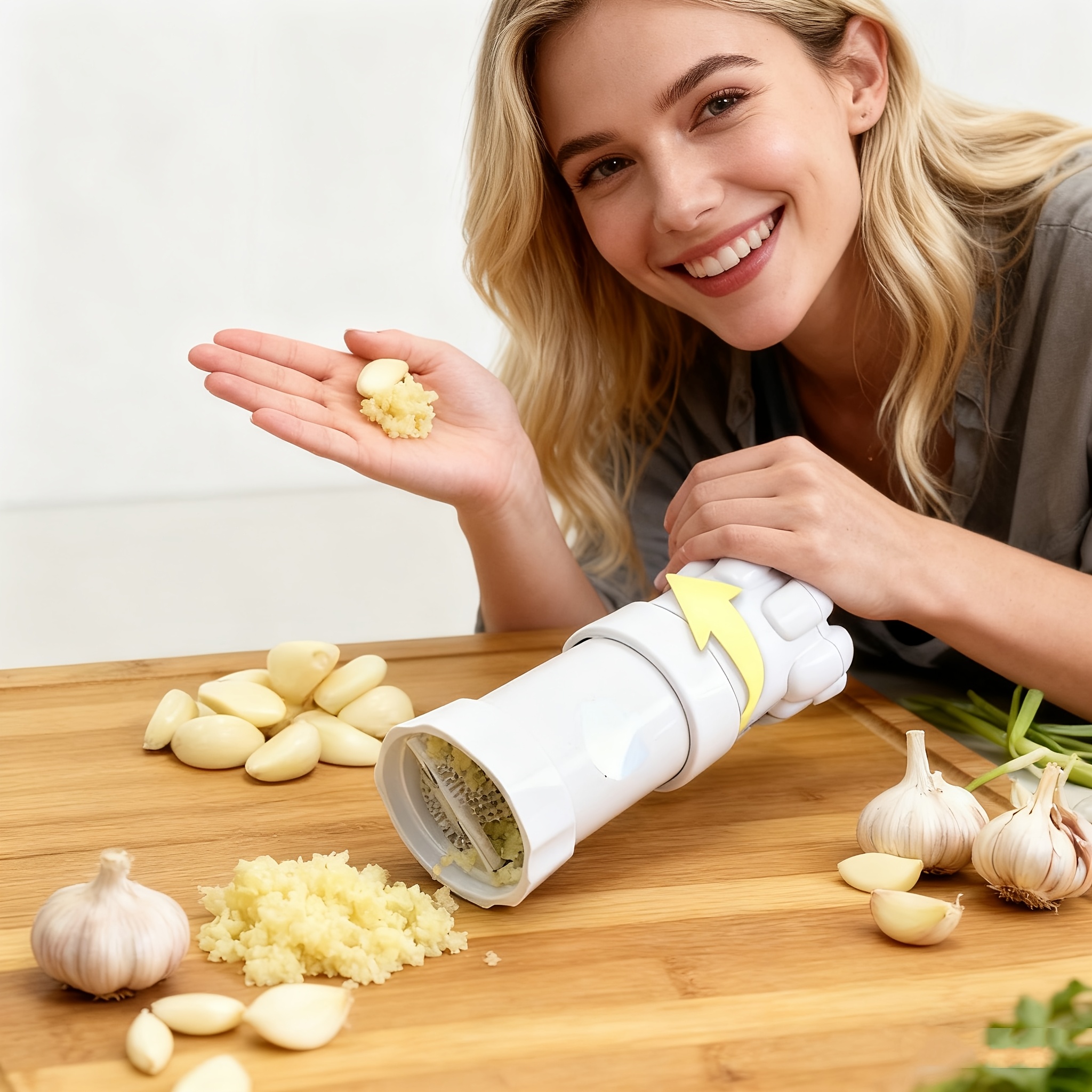 5-in-1 Heavy-Duty Garlic Press with Stainless Steel Blades and Ergonomic Handle - 5-in-1 Multi-Functional Food Processor for Crushing, Chopping, Peeling, Mincing, and Blending - Dishwasher Safe, Space-Saving Design with Ergonomic Lever System
