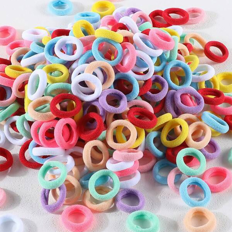 Set of 300 Colorful Basic Hair Ties And Scrunchies for, Including Ponytail Holders And Rubber Bands That Are Gentle on Hair, Perfect for Everyday Use.