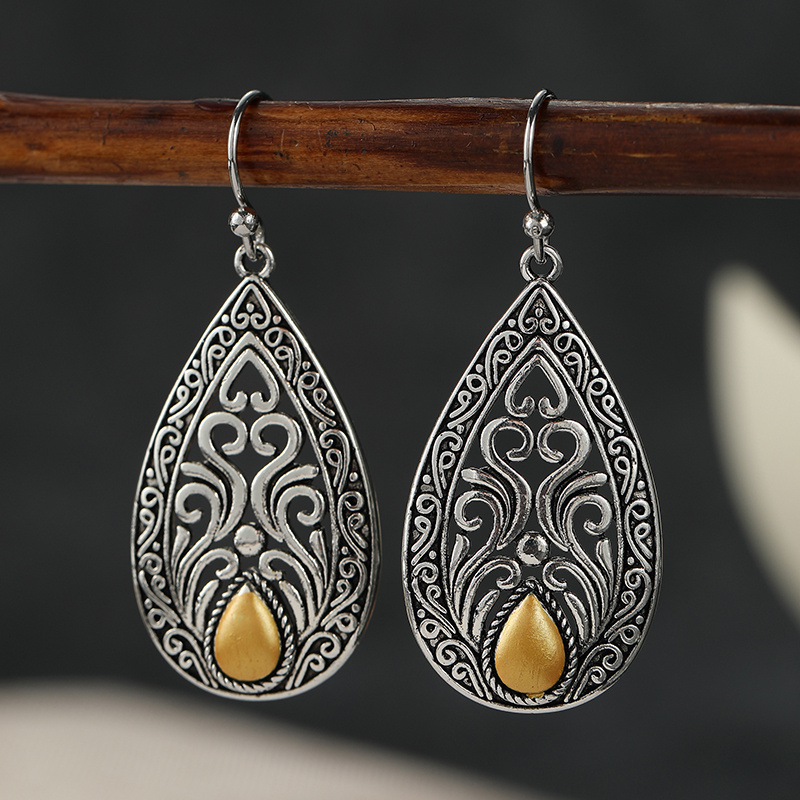 Vintage Two-Tone Hollow Teardrop Earrings for Casual Styling