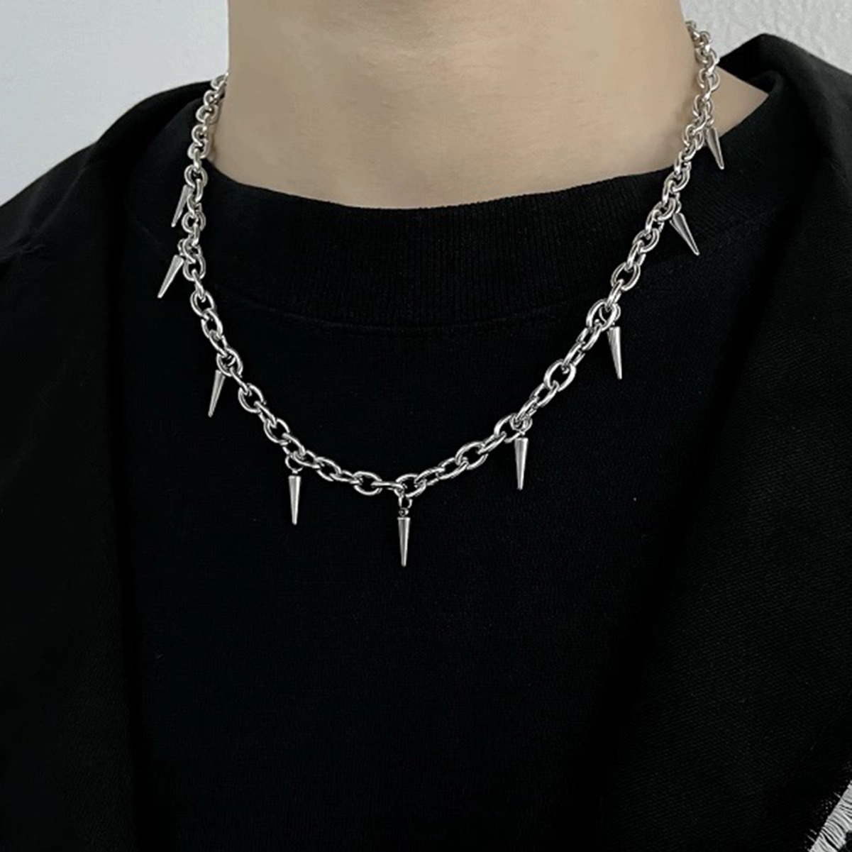 Punk Spiked Chain Necklace For Men And Women With Statement Design For Street Wear