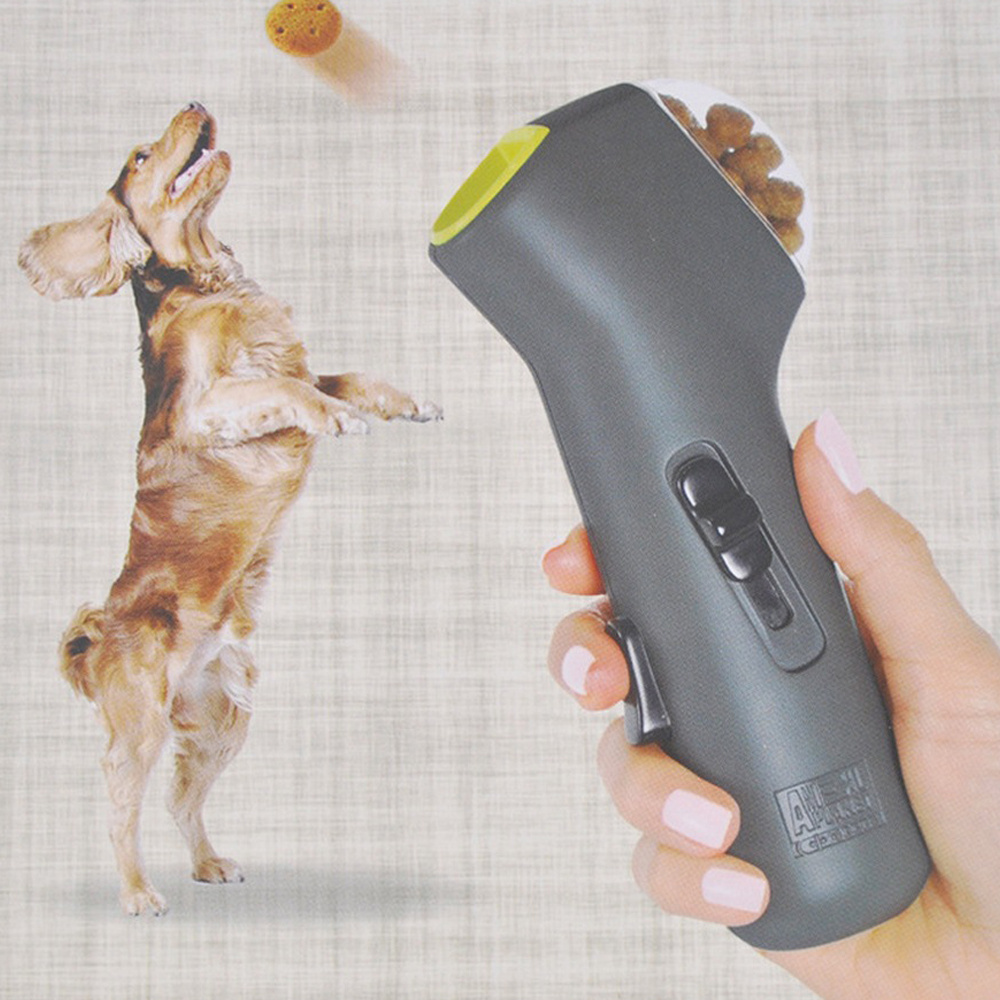 handheld dog treat launcher