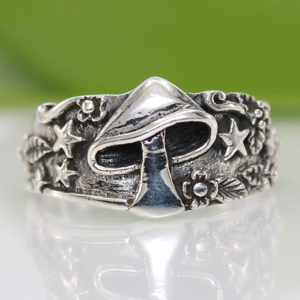 Vintage Silver Knot Ring with White Stone – Current Vintage